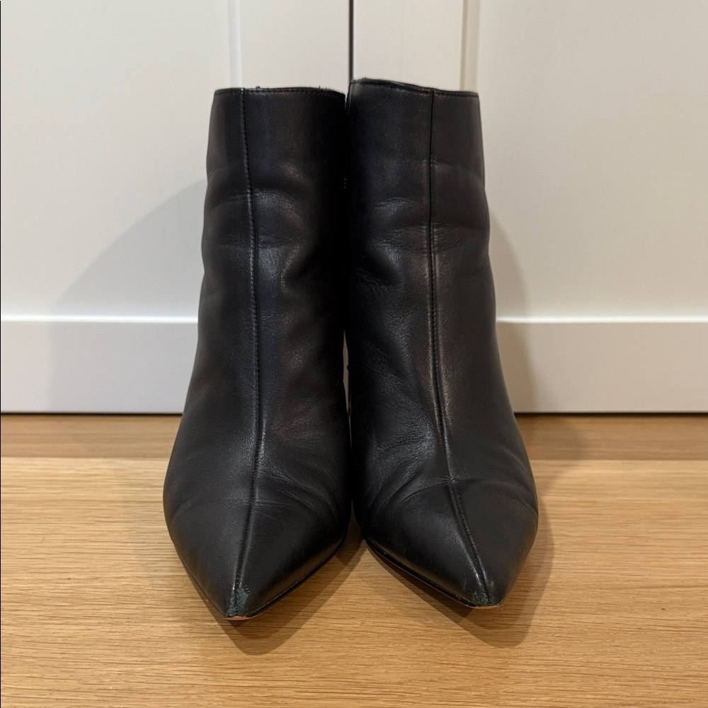 Vince Camuto Black Leather Ankle Boots size 6.5